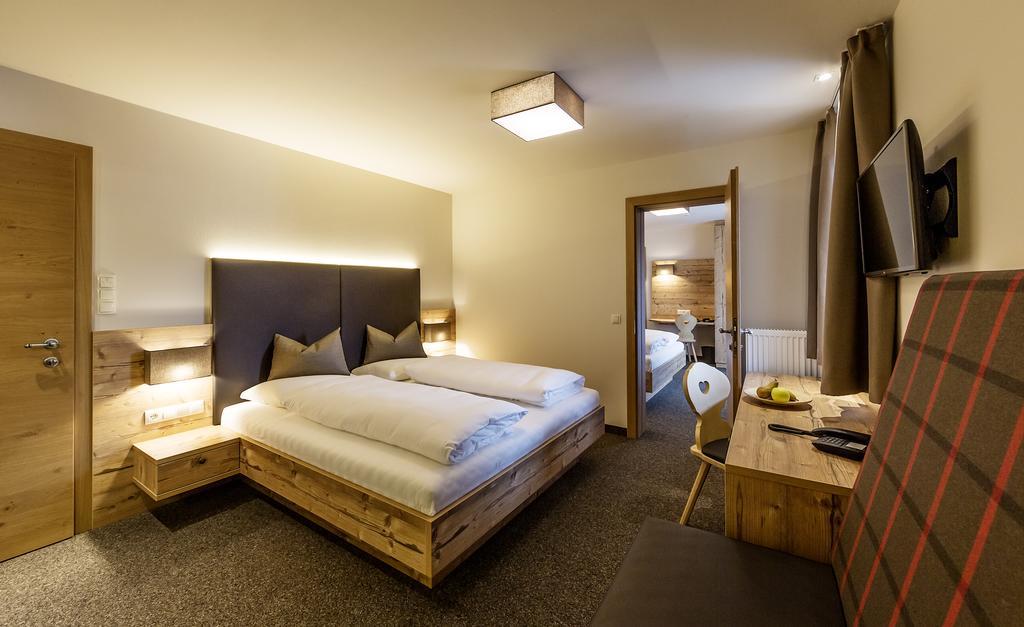 Hotel Anewandter Brunico Pokój zdjęcie