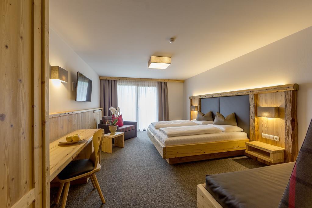 Hotel Anewandter Brunico Pokój zdjęcie